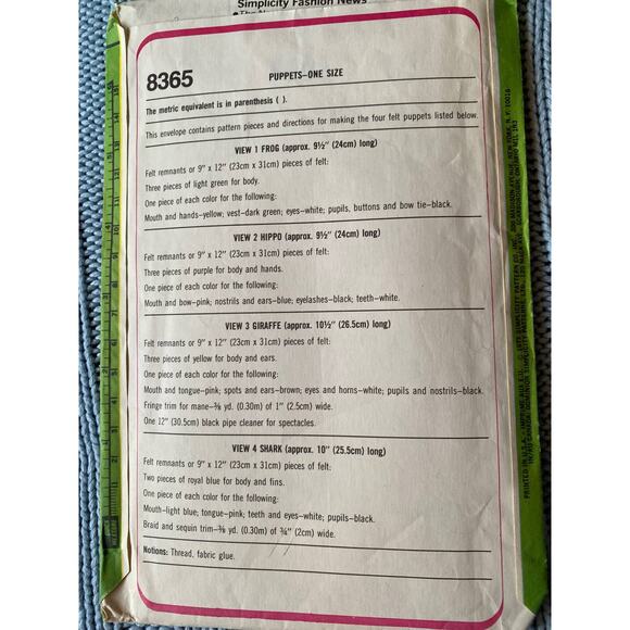 Simplicity 8365 Hand puppets pattern - Picture 2 of 4